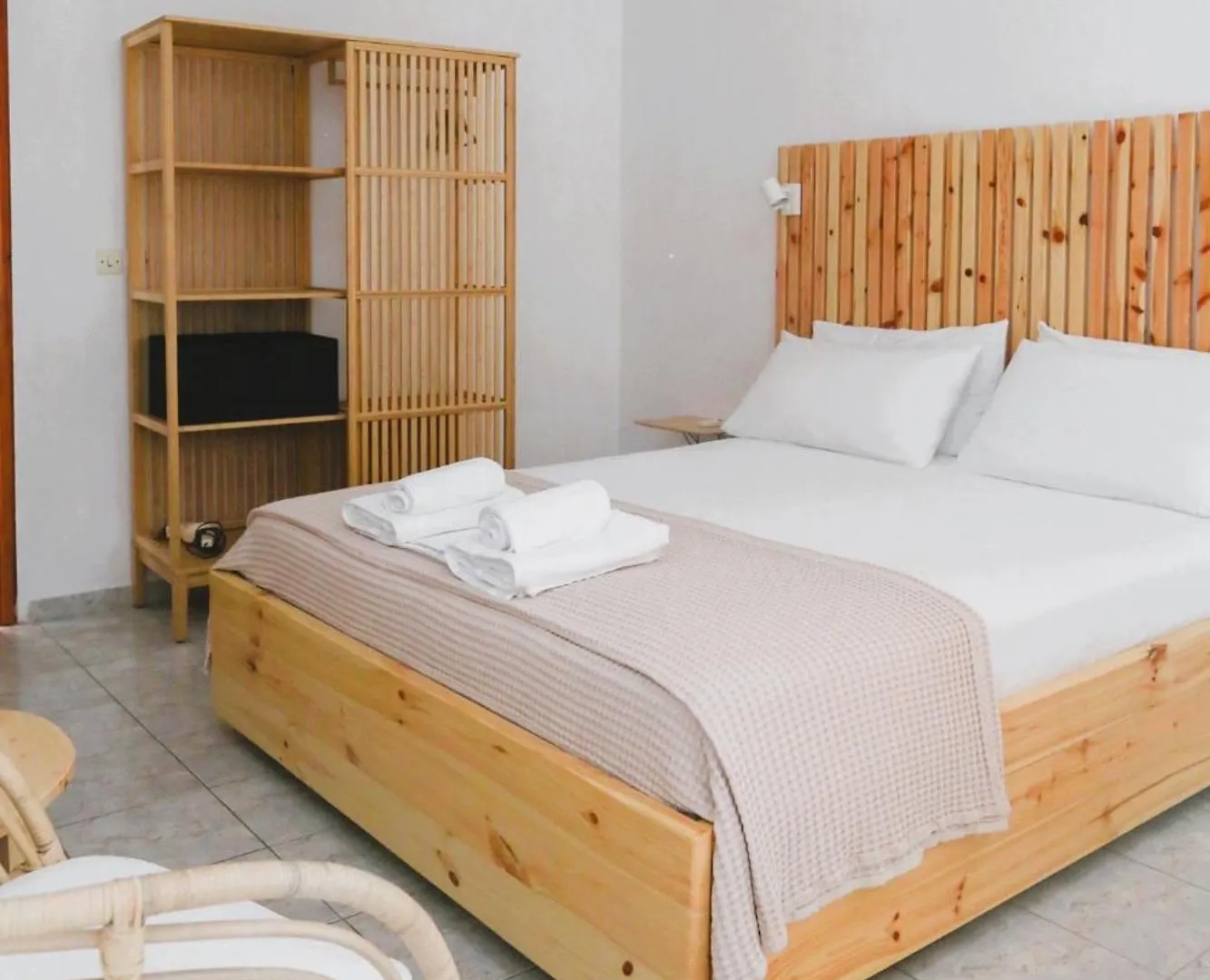 Nona'S Rooms Himarë Gæstehus