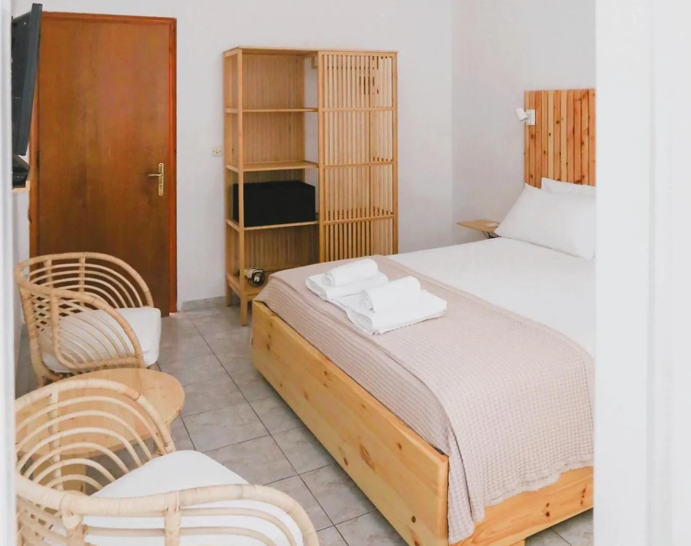 Nona'S Rooms Himarë Albania