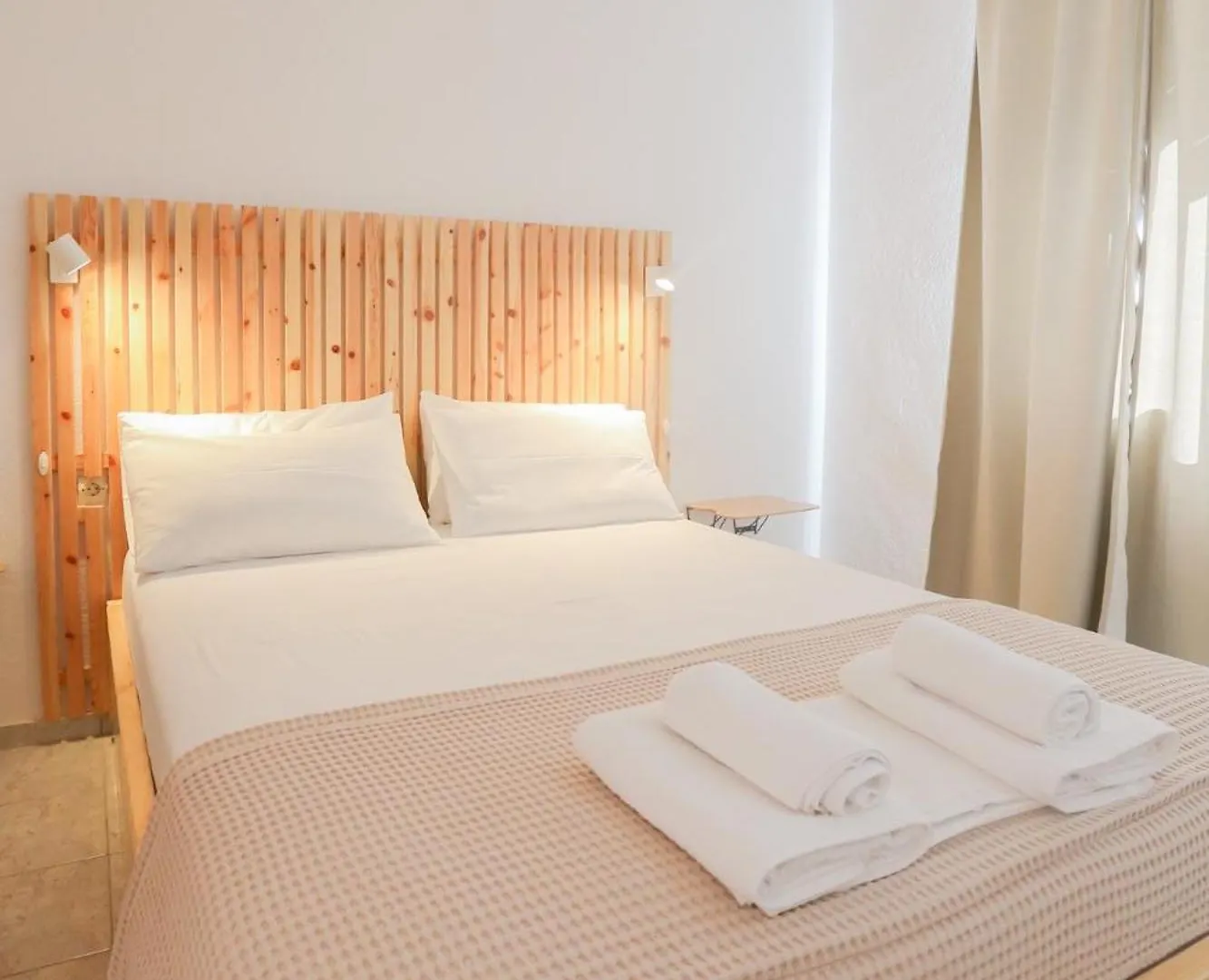 Nona'S Rooms Himarë 0*,