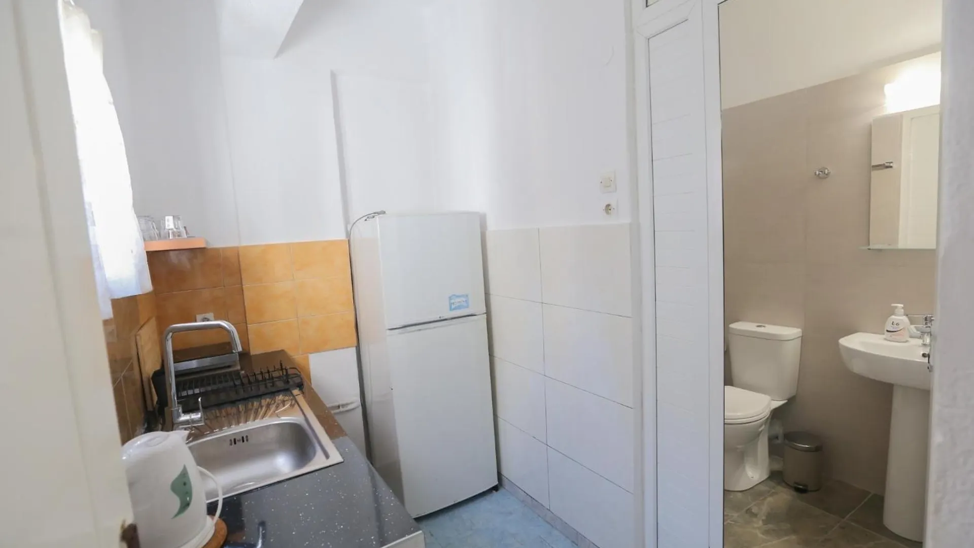 Nona'S Rooms Himarë